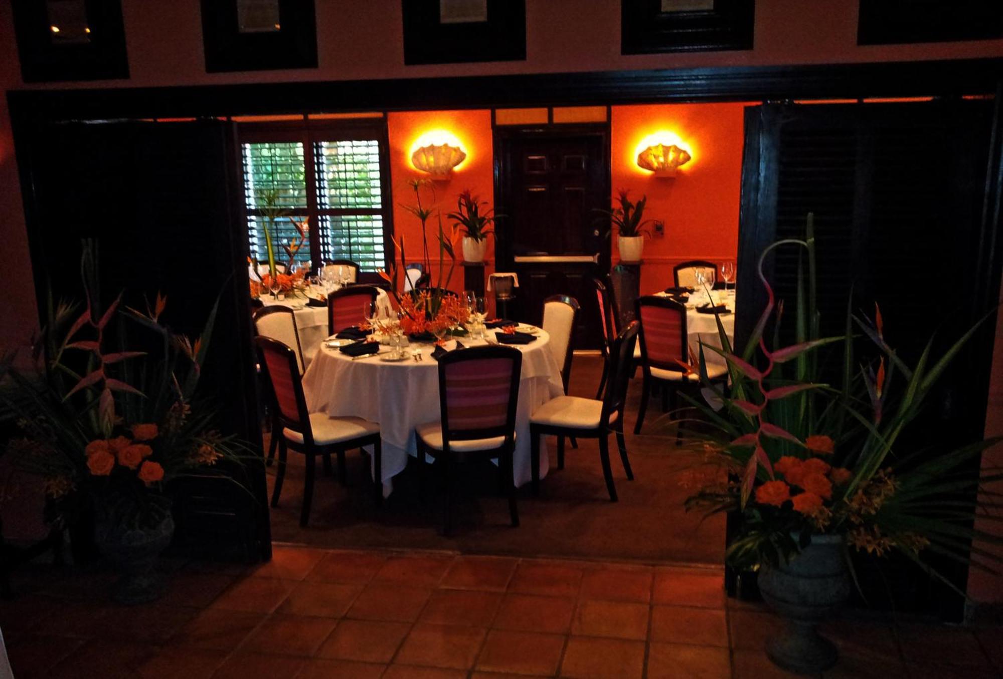 The Caribbean Court Boutique Hotel Веро Бич Номер фото