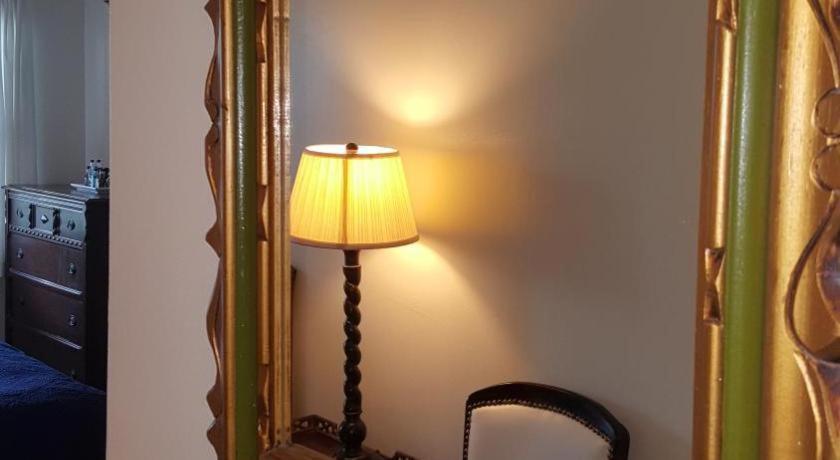 The Caribbean Court Boutique Hotel Веро Бич Экстерьер фото